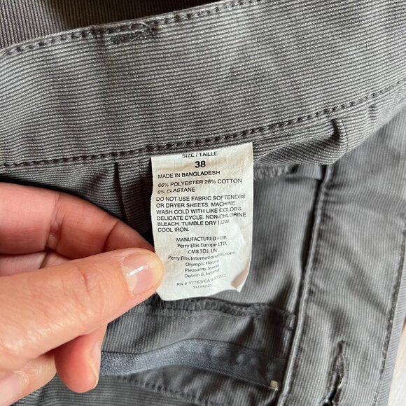 PGA Tour Flat Front Gray with Pin Stripes of Dark Gray Golf Shorts Men’s 38 - Picture 5 of 7